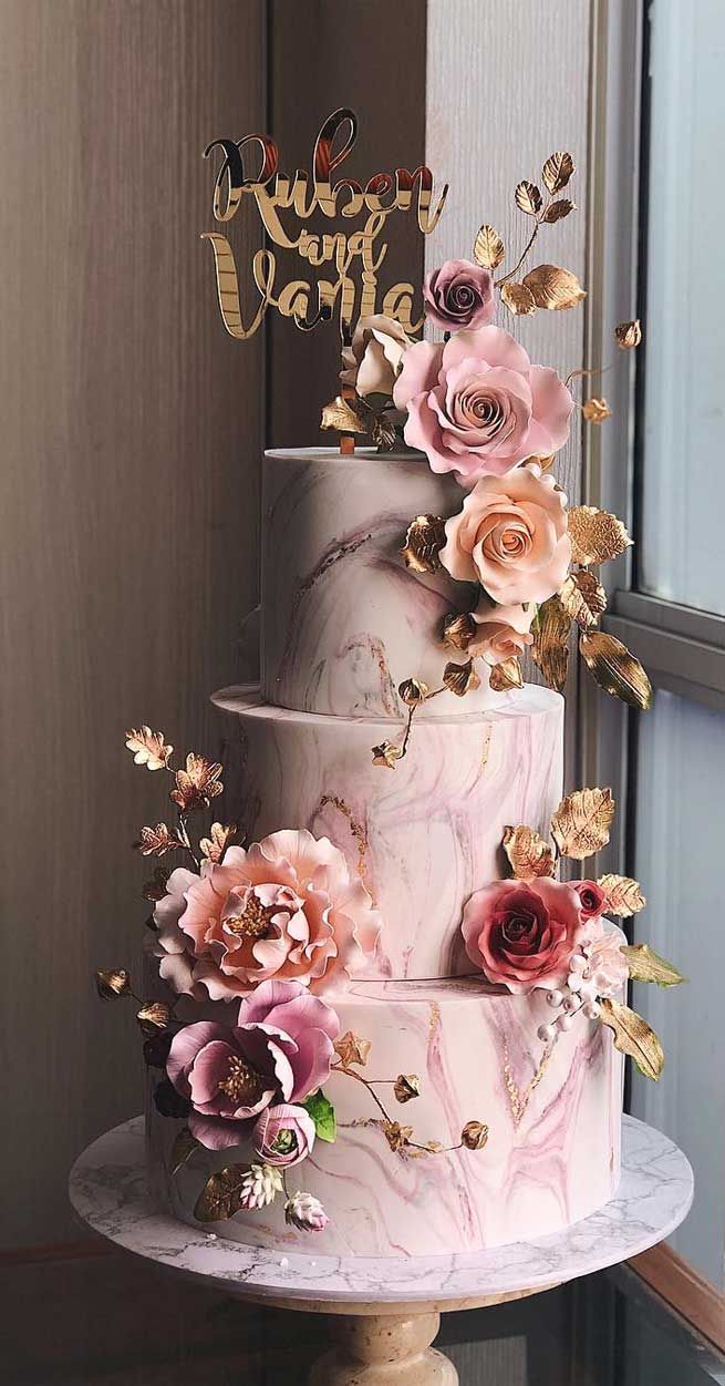 Stunning Bridal Fondant Cake